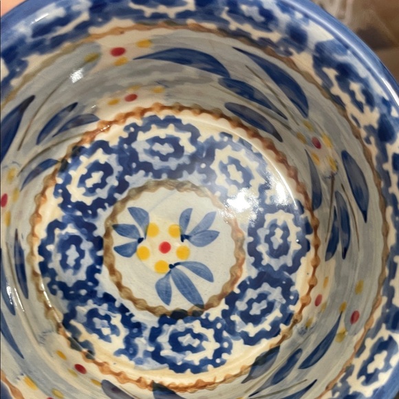 Old world  temptations set of 2 -6 oz White Floral Ceramic Bowls - Picture 3 of 3